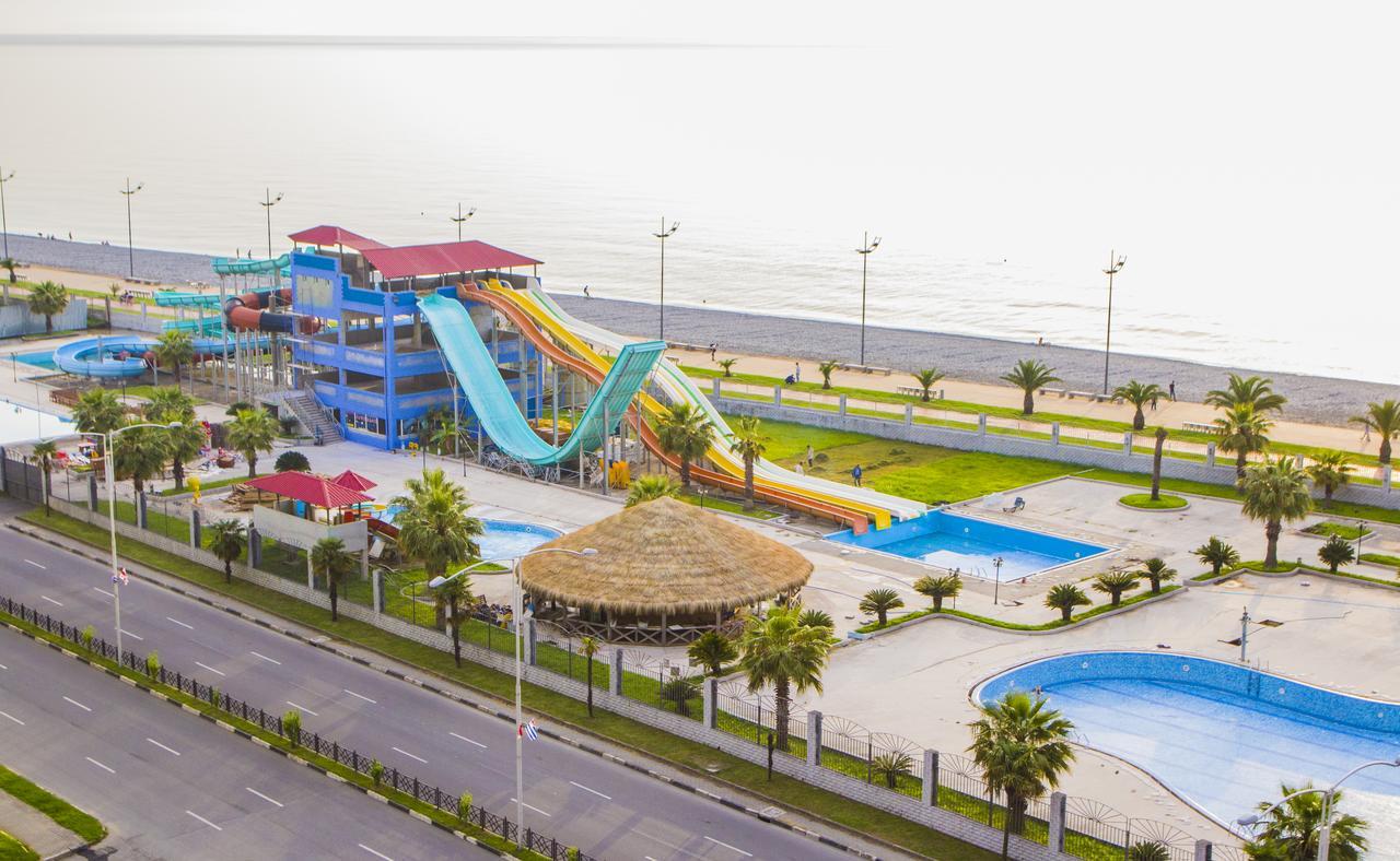 Apartament Denis In Apart-Otel Residenc บาทูมิ ภายนอก รูปภาพ